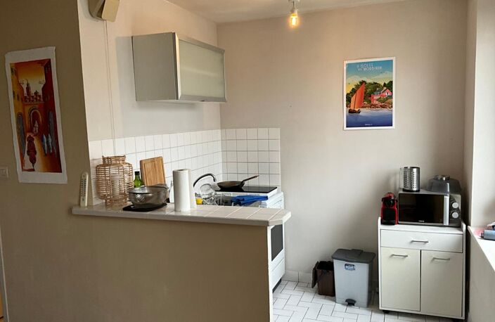Brest Saint-Martin : T1 bis lumineux et au calme, exposé plein sud, proche facultés — photo 3