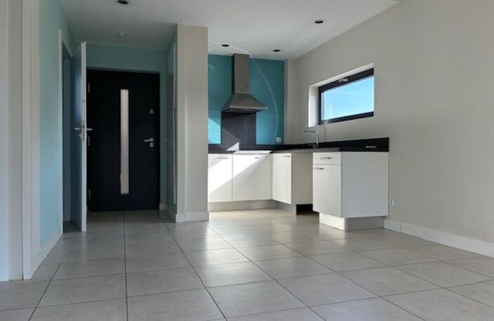 Appartement type 2 avec terrasse jardin et 2 parkings — photo 3