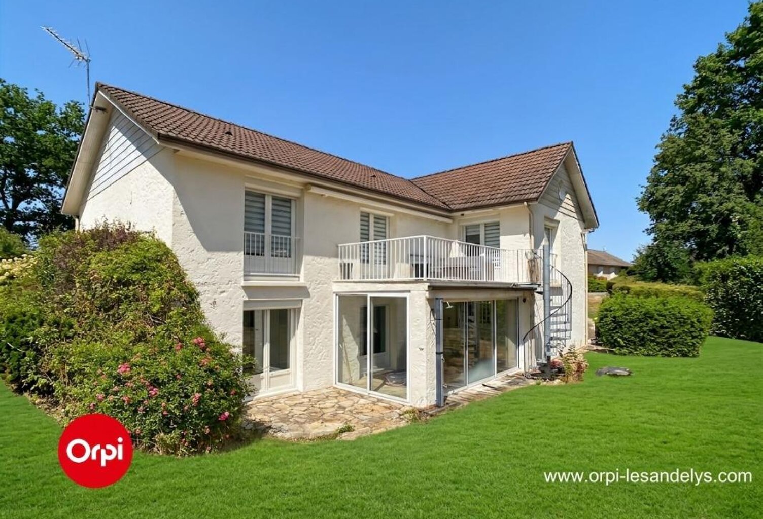 Maison À Vendre - Beau séjour lumineux - 4 chambres — photo 1
