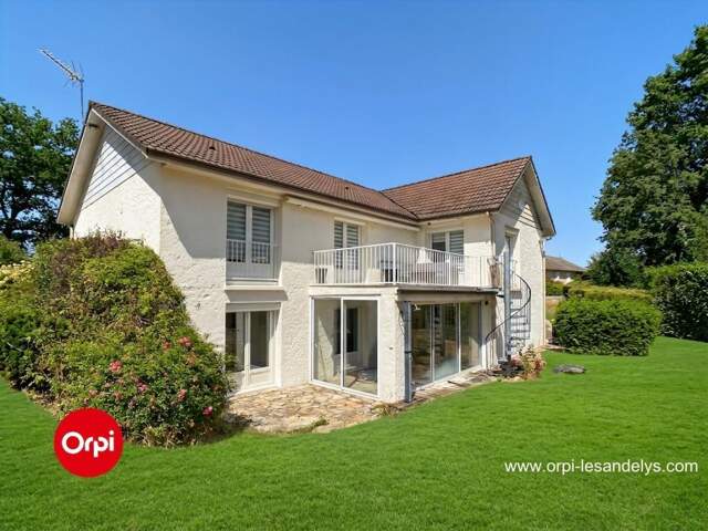 Maison À Vendre - Beau séjour lumineux - 4 chambres — photo du bien