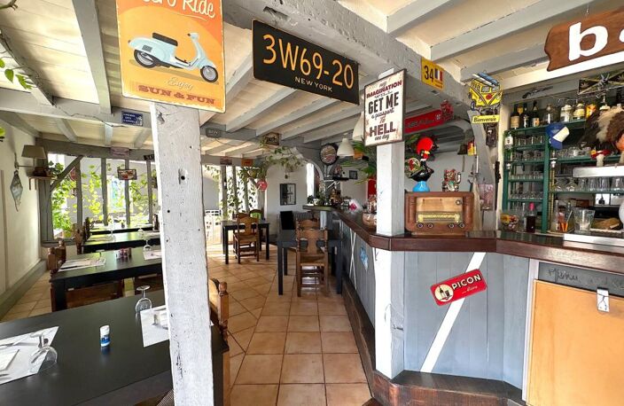 ENSEMBLE IMMOBILIER AVEC RESTAURANT, DEUX APPARTEMENTS, UN PARKING — photo 4