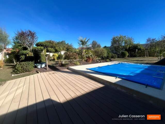 Chantonnay centre – Maison 153 m² – 3 chambres, piscine et garage — photo du bien