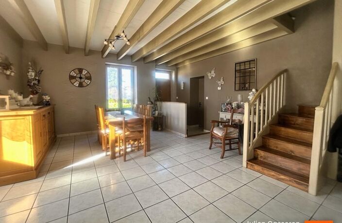 Chantonnay centre – Maison 153 m² – 3 chambres, piscine et garage — photo 3