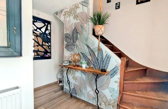 02100 GRICOURT - MAISON SEMI MITOYENNE - VIE DE PLAIN PIED - 4 CHAMBRES - JARDIN - DPE D — photo 2