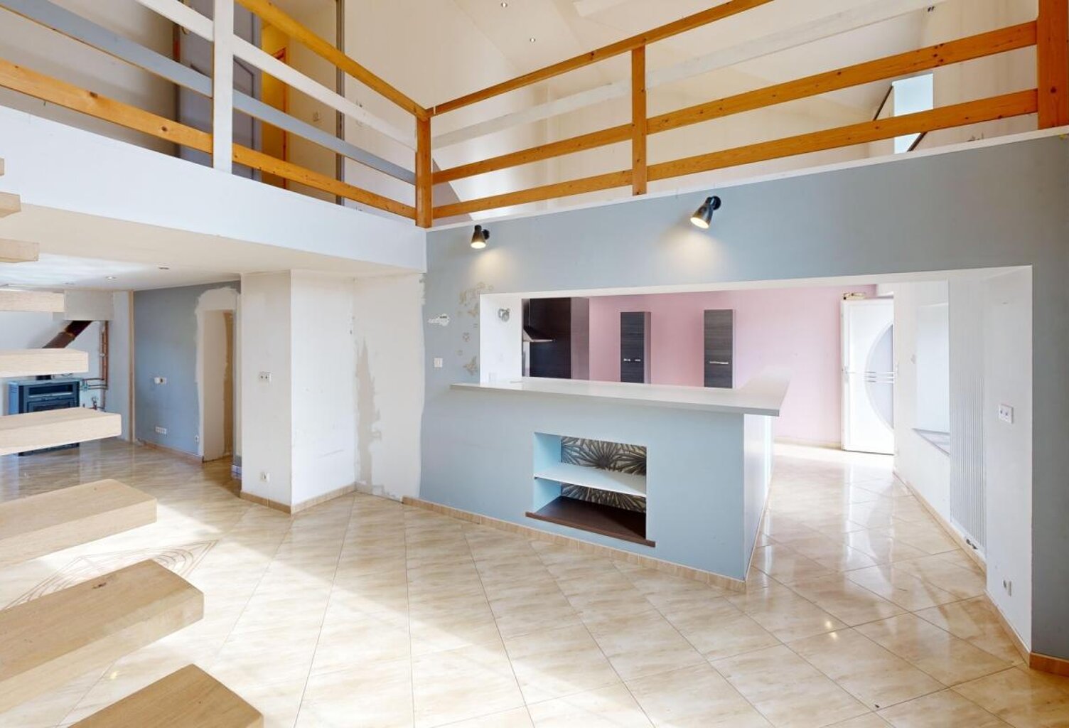 IRÉ-LE-SEC – Maison de caractère, 4 chambres, mezzanine, jardin et garage – DPE B — photo 1