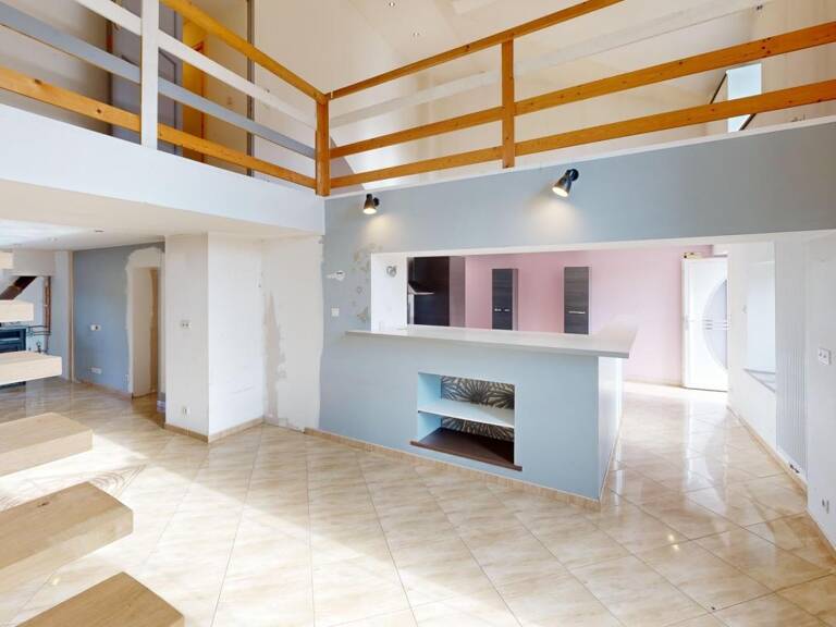 IRÉ-LE-SEC – Maison de caractère, 4 chambres, mezzanine, jardin et garage – DPE B — photo 1