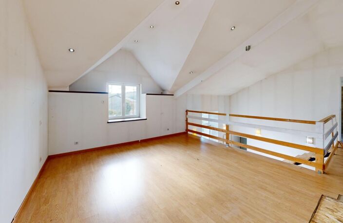 IRÉ-LE-SEC – Maison de caractère, 4 chambres, mezzanine, jardin et garage – DPE B — photo 5