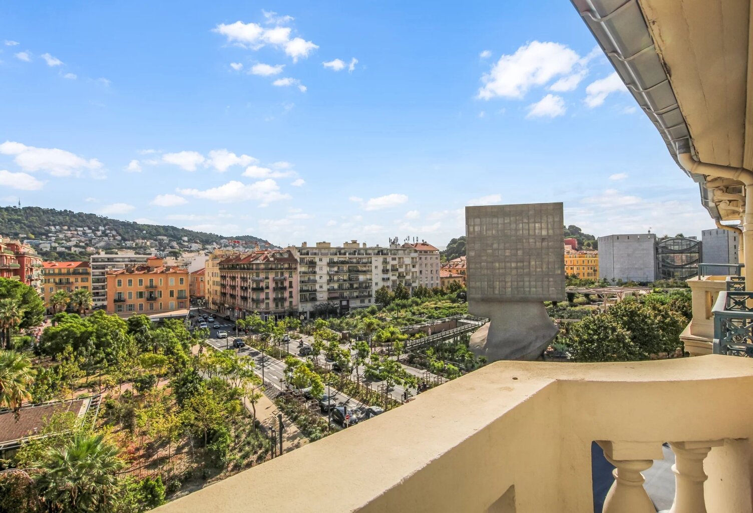 Nice coulée verte : 3 pièces en dernier étage avec balcons. — photo 1