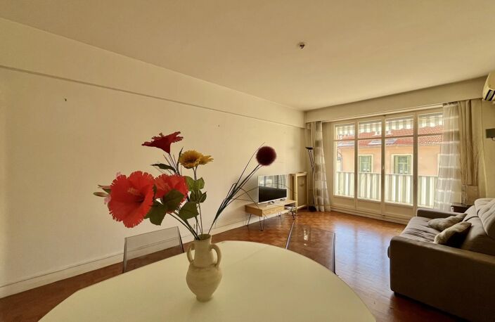 LOCATION MEUBLE 3 PIECES RUE GOUNOD — photo 2