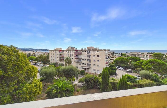 Lumineux appartement 2 pièces avec balcon – Nice Napoléon III — photo 4
