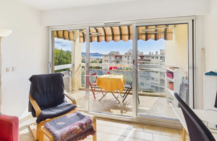 Lumineux appartement 2 pièces avec balcon – Nice Napoléon III — photo 5