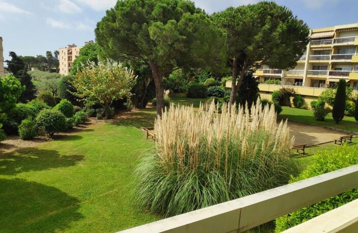 Appartement de 80m2 à louer sur Antibes — photo 2