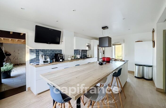 À vendre – Maison avec véranda, séjour de plus de 50 m² et chambre au rez-de-chaussée – Noyal-Pontivy (56920) — photo 2