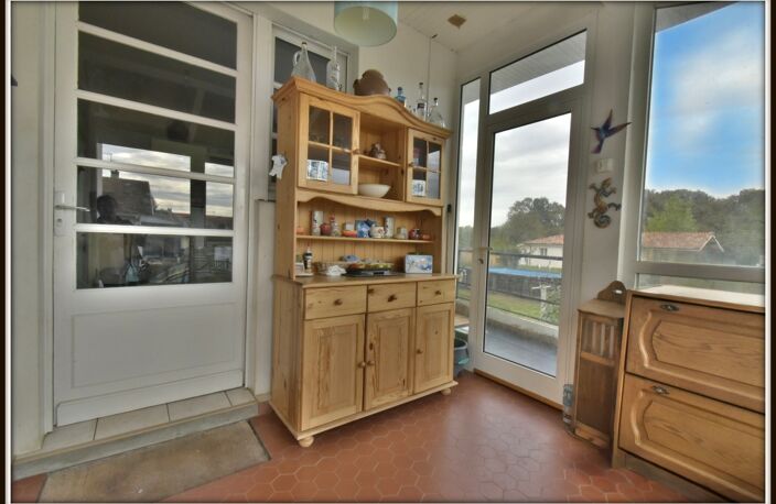 PROCHE DAX ( Entre Dax & Mont de Marsan ) PROPRIETE - MAISON TRADITIONNELLE T5 - DEPENDANCE 213 m2 — photo 4