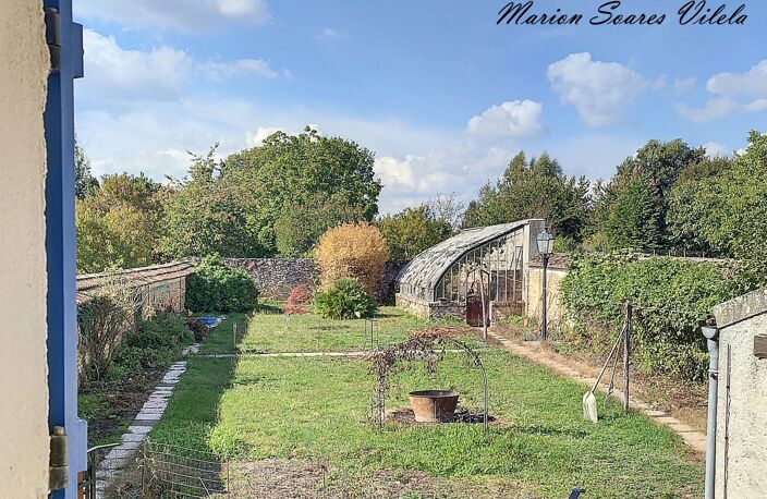 Belle meulière à rafraichir en plein centre de Chaumes-en-Brie ! — photo 3