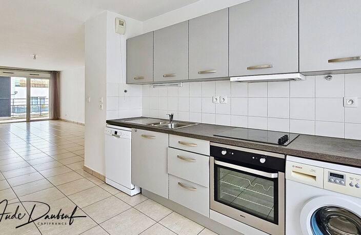 Appartement T3 de 80 m2 en étage elevé + garage + cave — photo 4