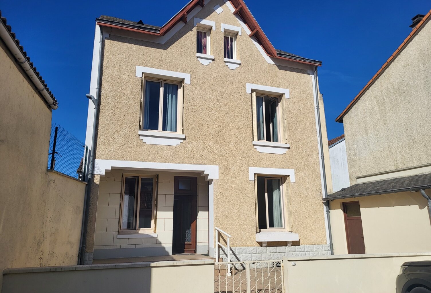 Maison à vendre 5 pièces AIRVAULT (79) TERRAIN 148 m² — photo 1