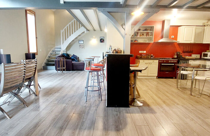 Maison lumineuse de 180m², grande mezzanine, vue dégagée et nature préservée – Orliac — photo 3