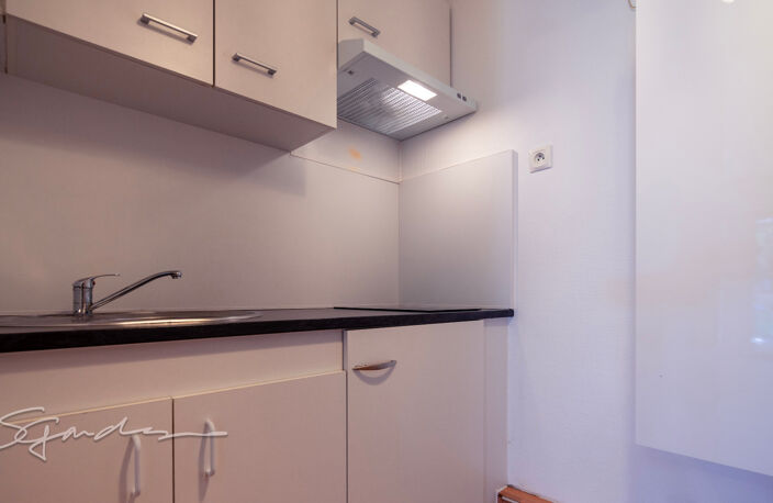 Dpt Pyrénées Atlantiques (64), à vendre PAU appartement T2 — photo 4