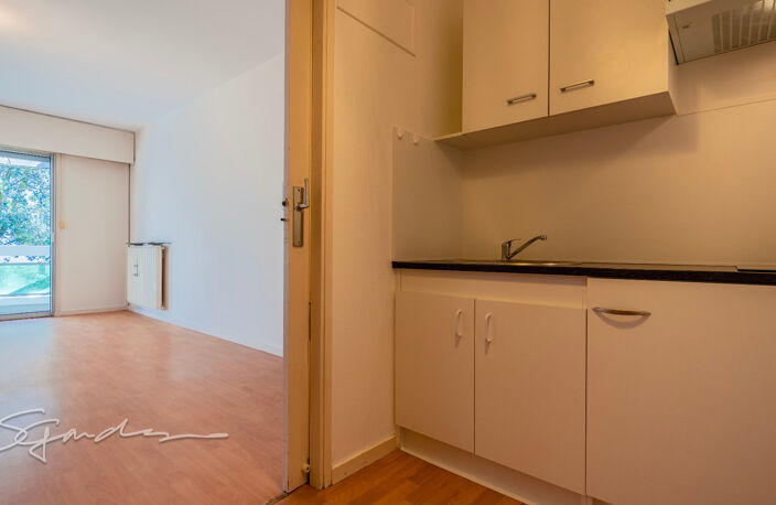 Dpt Pyrénées Atlantiques (64), à vendre PAU appartement T2 — photo 5