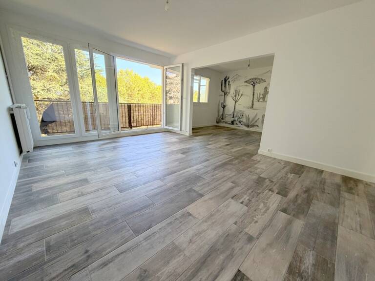 Appartement en excellent état à vendre 3/4 pièces MEYZIEU (69), au calme, avec vue dégagée sur la nature, proche de tout — photo 1