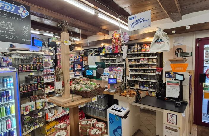 Epicerie - Tabac à vendre LAQUEUILLE (63) — photo 2