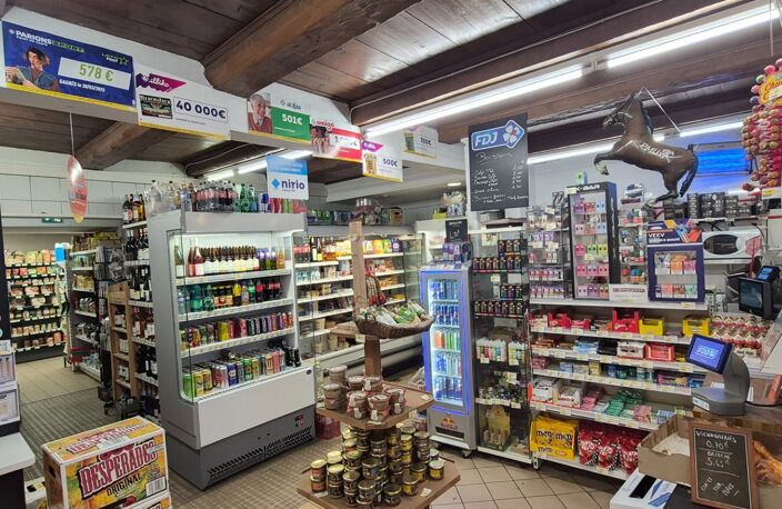 Epicerie - Tabac à vendre LAQUEUILLE (63) — photo 3