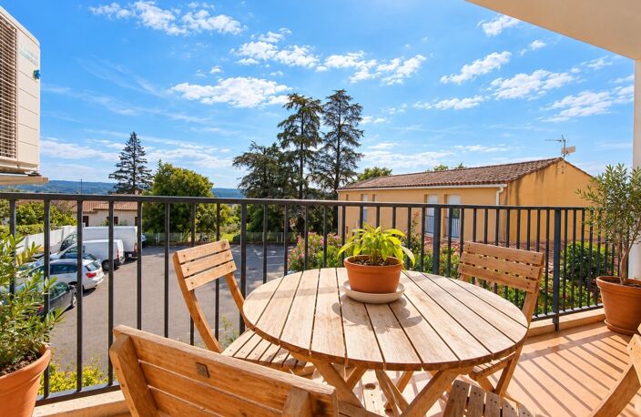 MANOSQUE – T3 traversant avec terrasse, balcon et garage exceptionnel de 24 m² — photo 2