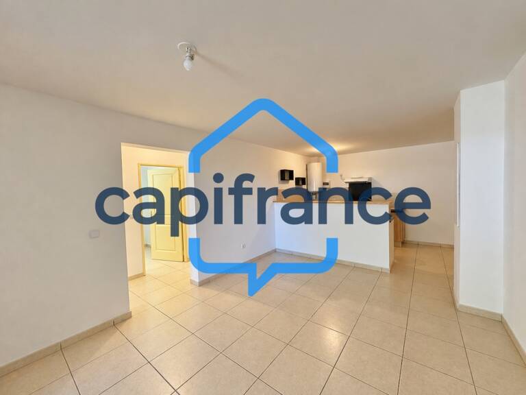 À vendre – Appartement T3 avec parking couvert au Tampon 97430 — photo 1