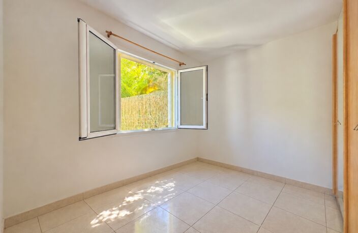 À vendre – Appartement T3 avec parking couvert au Tampon 97430 — photo 5