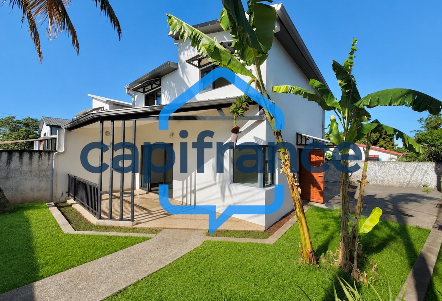 Villa T4 avec varangue et jardin à SAINT PIERRE (974) — photo 1