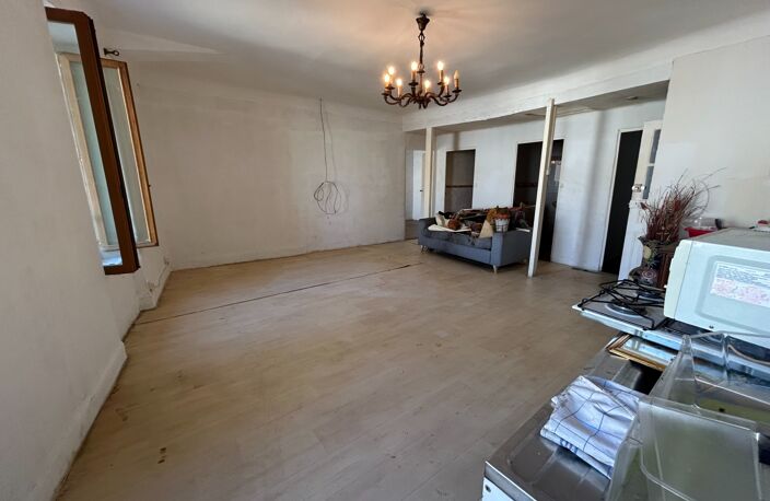 Maison à vendre 85,000€ CERESTE (04) — photo 2