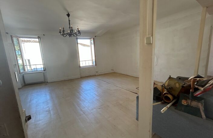 Maison à vendre 85,000€ CERESTE (04) — photo 3