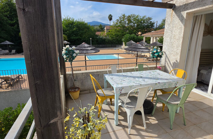 Appartement à vendre T3 dans Résidence pied dans l'eau - POGGIO MEZZANA (20) — photo 2