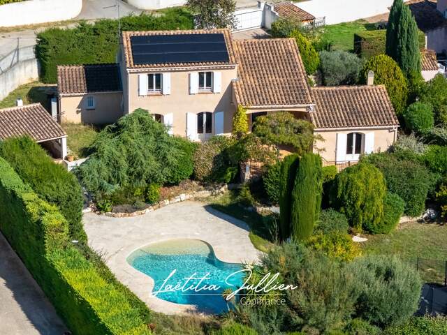 MARSEILLE 12e | VILLA T5 DE 165 m² EN POSITION DOMINANTE – VUE DÉGAGÉE, VUE MER ET PISCINE — photo du bien