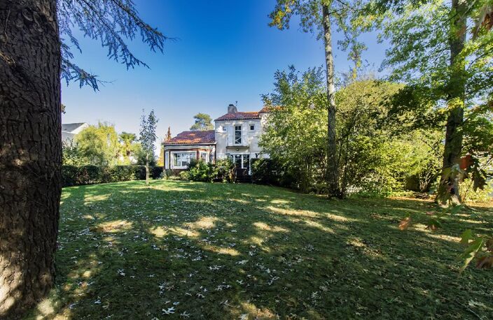 QUARTIER PIERRE PERCEE - MAISON D'ARCHITECTE  - 268 m² - 5 CHAMBRES - BUREAU - PISCINE - TERRAIN 1473 m² — photo 2
