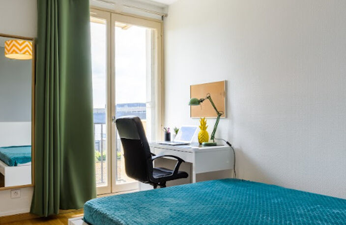 Chambre en colocation idéalement située — photo 2