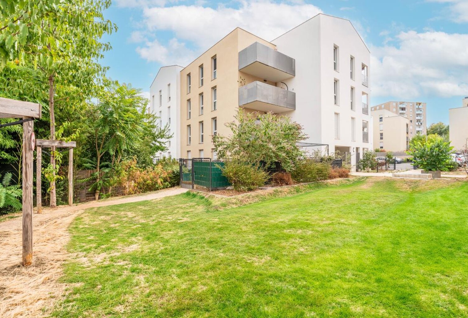 RARE À LA VENTE : Appartement 62m2 - dernier étage - terrasse — photo 1