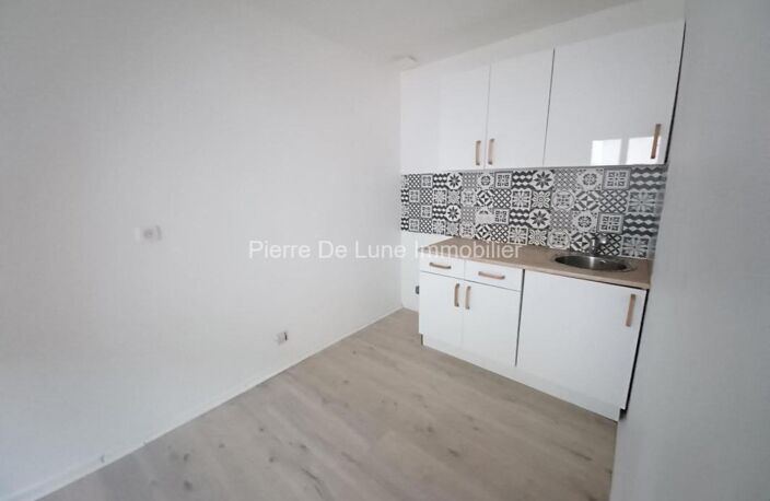 T3 à louer centre Le Bois D'Oingt — photo 4