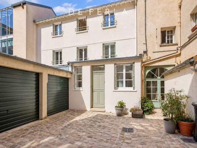 VERSAILLES MONTBAURON – TRIPLEX FAMILIAL, L'ESPRIT D'UNE MAISON DE VILLE — photo du bien