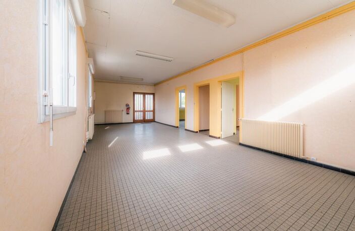 Immeuble - 181 m² - Casteljaloux (47) — photo 2