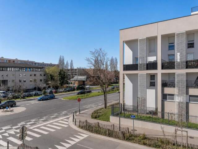 Duplex moderne 4P avec balcon à Cergy — photo du bien
