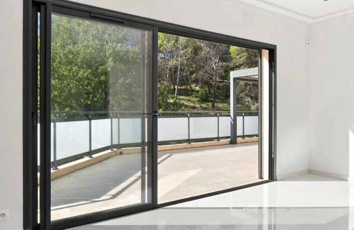 Maison de 5 pièces de 240 m² à Belcodène — photo 5
