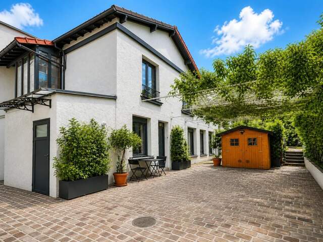 Maison de 6 pièces de 143 m² à Issy-les-Moulineaux — photo du bien