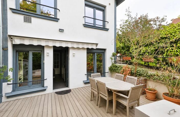 Maison de 6 pièces de 143 m² à Issy-les-Moulineaux — photo 2