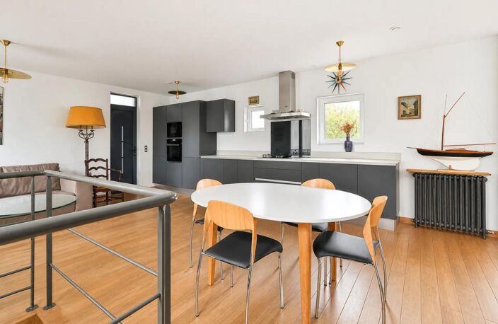 Maison de 6 pièces de 143 m² à Issy-les-Moulineaux — photo 4