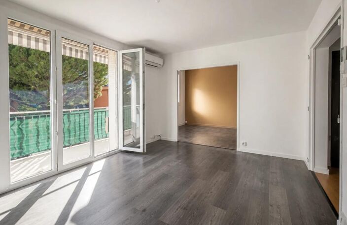 Appartement de 4 pièces de 69 m² à Bourg-Saint-Andéol — photo 2