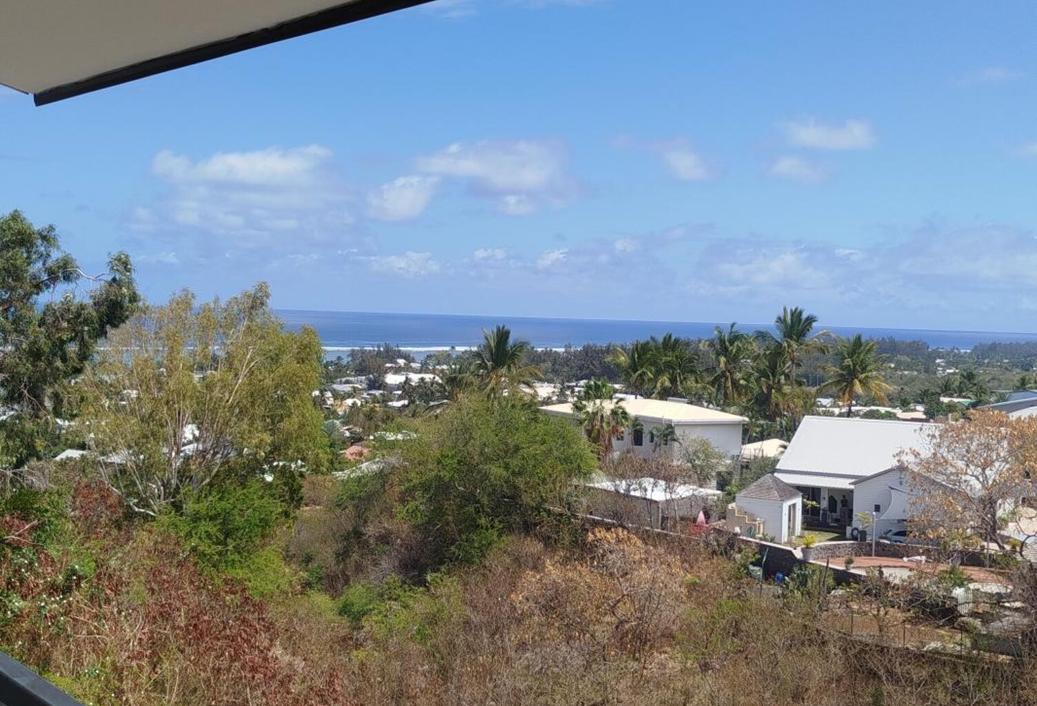 Villa neuve sur 3 niveaux - Salines les Bains — photo 1