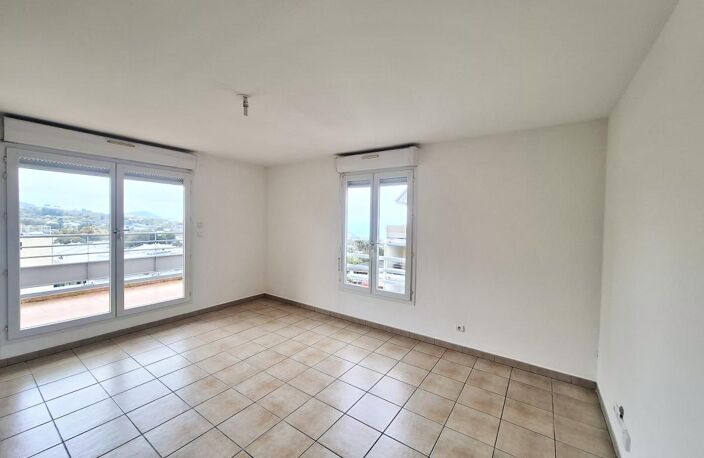 APPARTEMENT T3 | NON MEUBLE | VUE OCEAN — photo 2