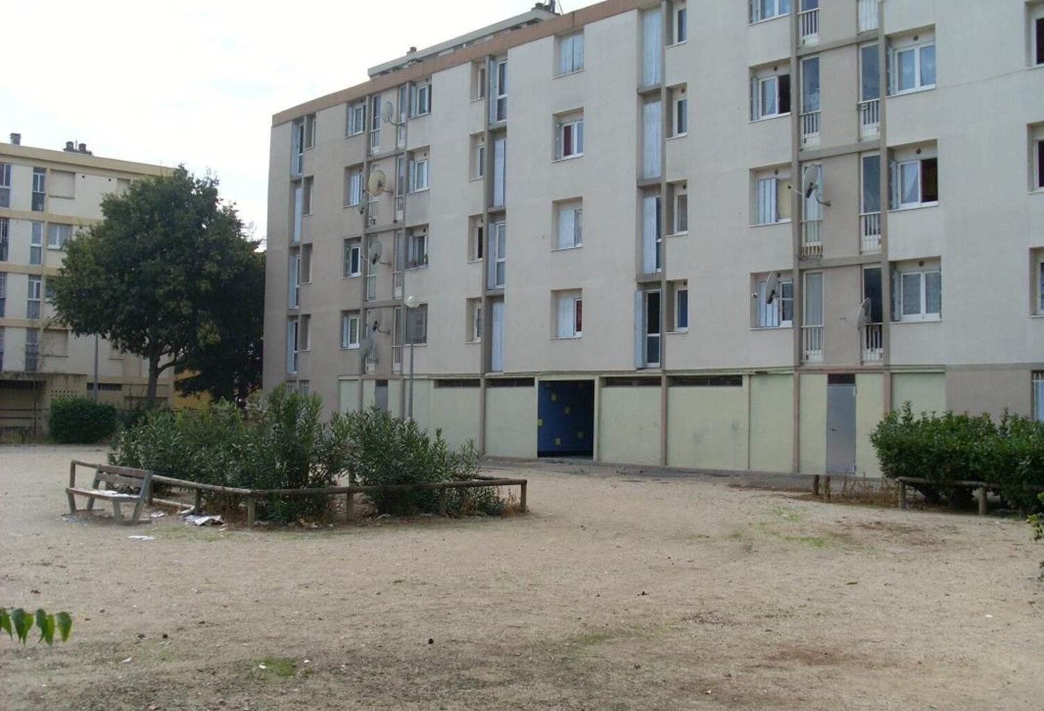 Type 4 - AVIGNON - GRANGE D'OREL 1 — photo 1